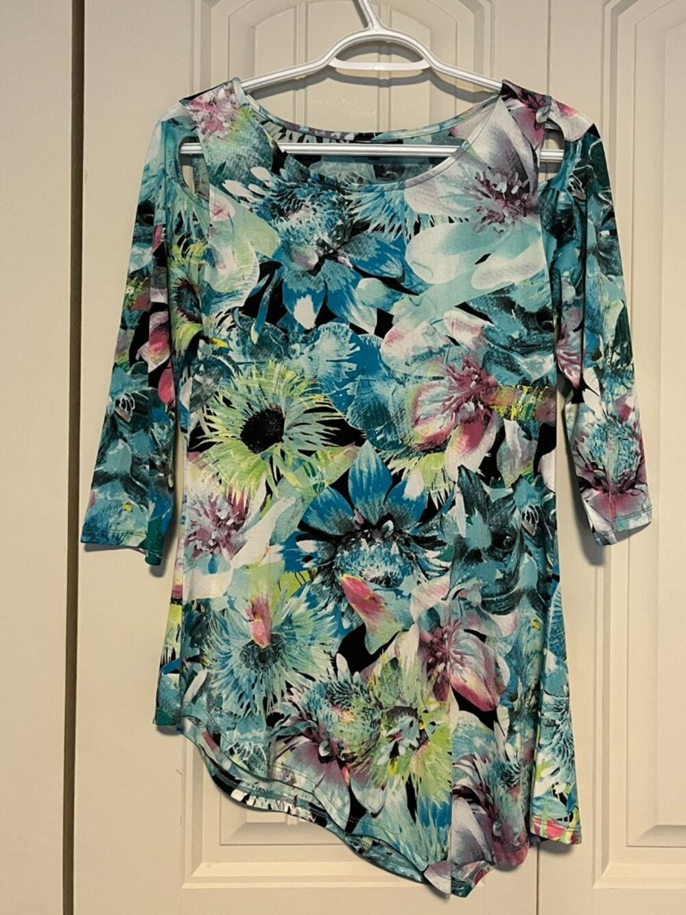 Papa Vancouver Floral Asymmetrical Tunic Top Size Small